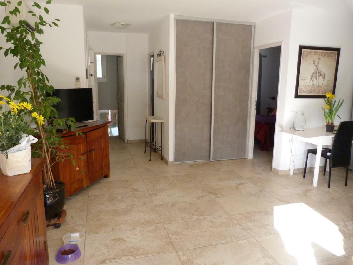 Les Cigales Apartment Alleins Exterior foto
